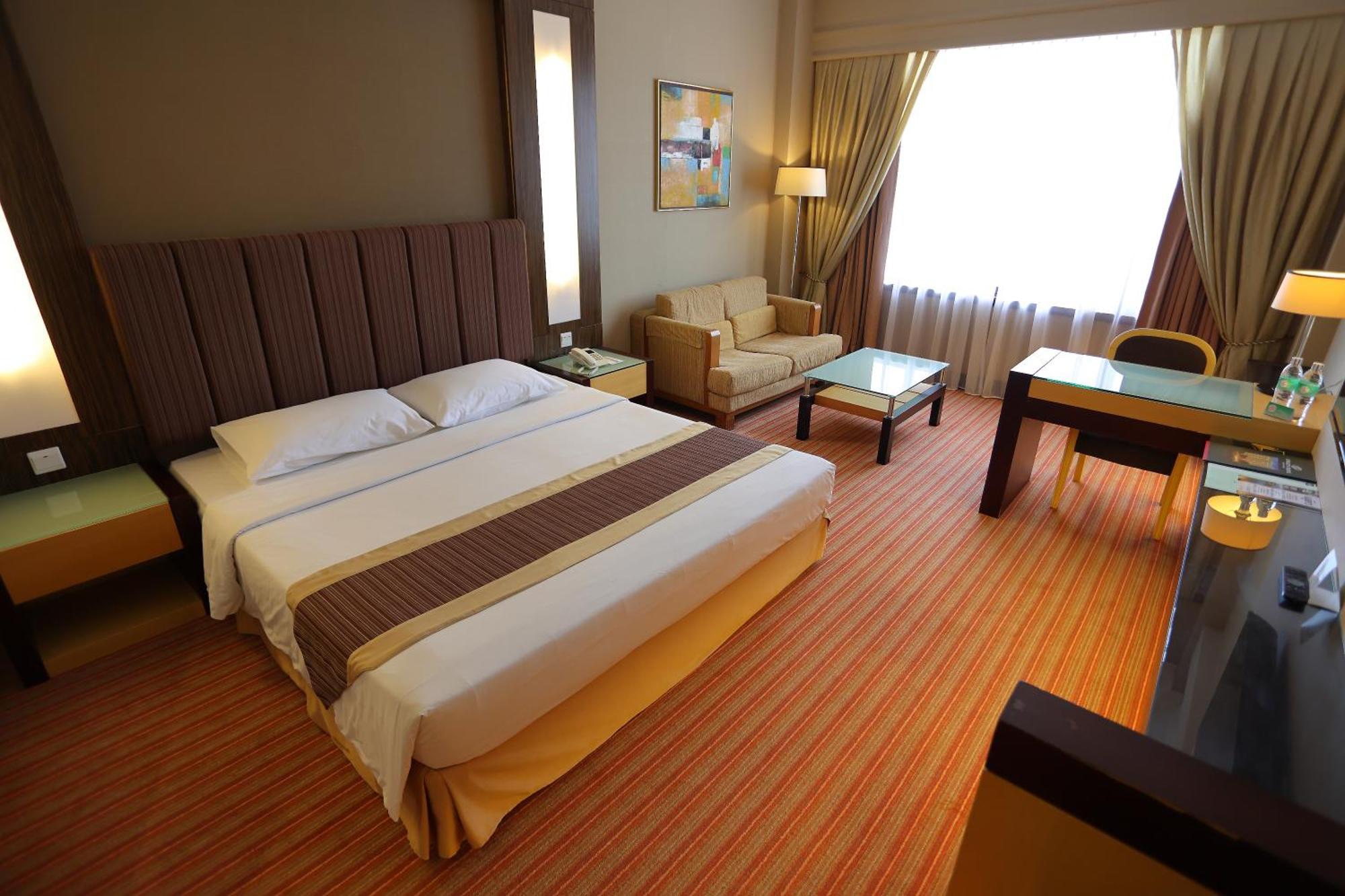 Dynasty Hotel Miri Exterior foto