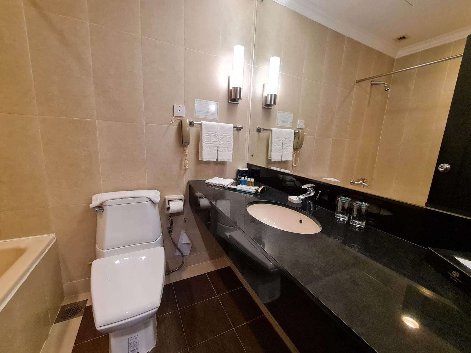 Dynasty Hotel Miri Exterior foto
