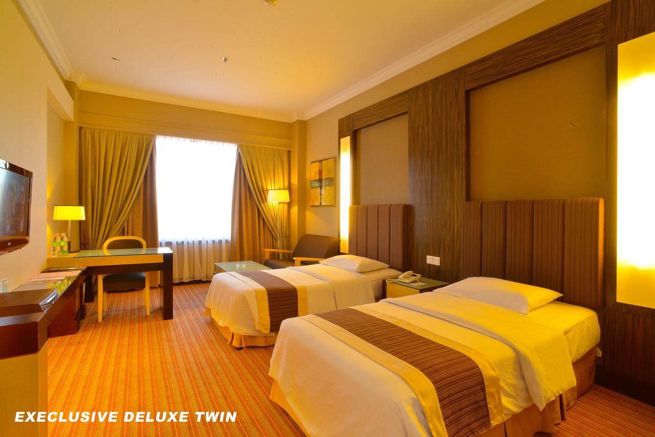 Dynasty Hotel Miri Exterior foto