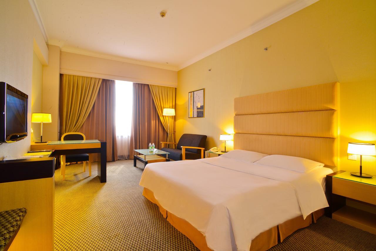 Dynasty Hotel Miri Zimmer foto