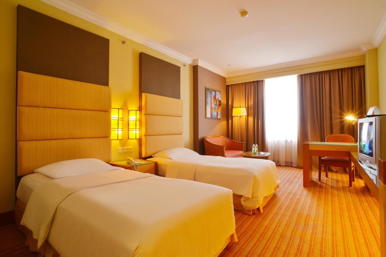 Dynasty Hotel Miri Zimmer foto